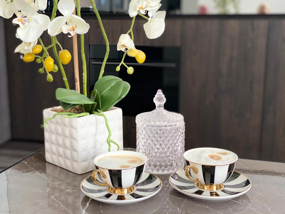 Modern And Luxury Apartment In The Center Of 카우나스 외부 사진
