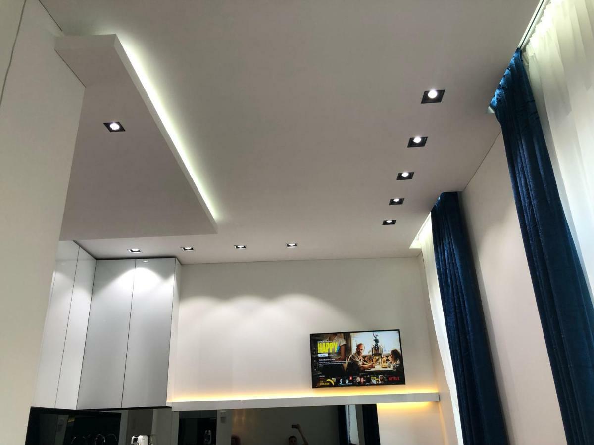 Modern And Luxury Apartment In The Center Of 카우나스 외부 사진